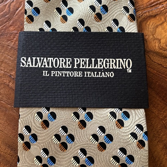NWT Salvatore Pellegrino 100% Silk Hand Made Abstract Shape Tie - Picture 2 of 5